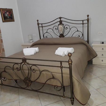 Apartment La Maison Месина Екстериор снимка
