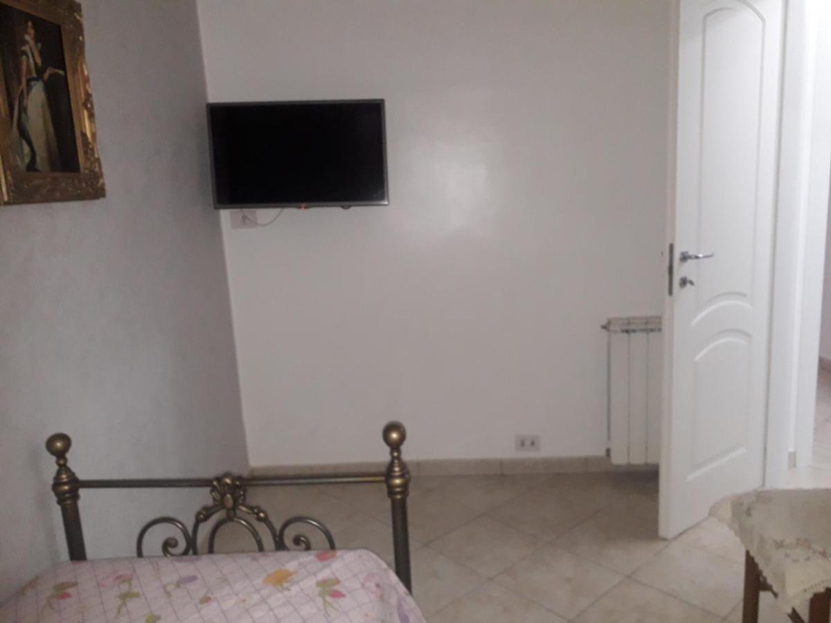 Apartment La Maison Месина Екстериор снимка