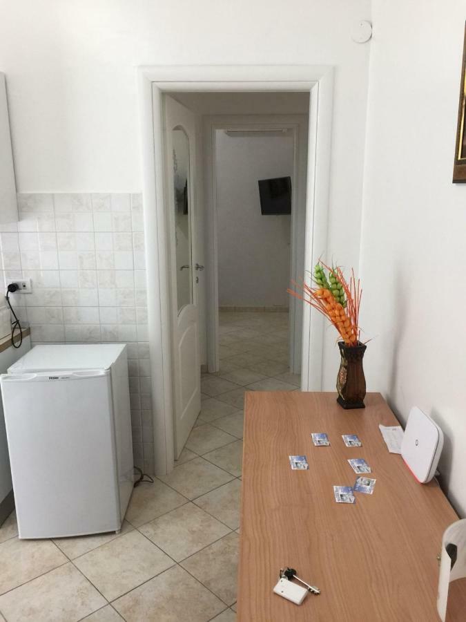 Apartment La Maison Месина Екстериор снимка